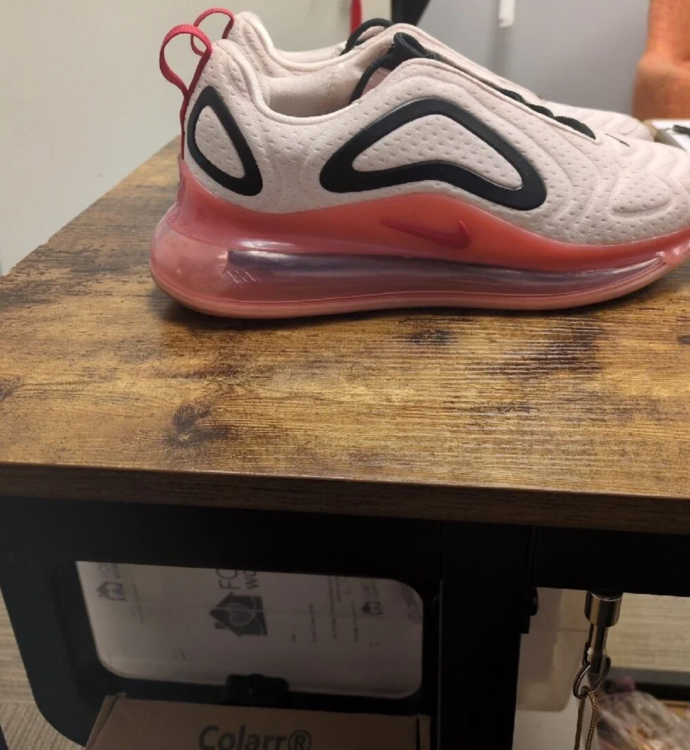 Nike Air Max Sneakers/9